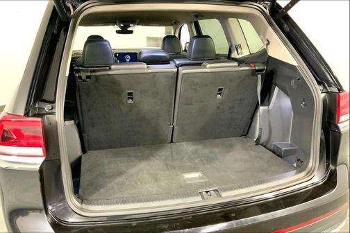 2024 Volkswagen Atlas 2.0T SE w/Technology 4MOTION