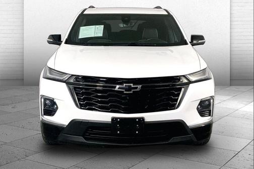 Summit White 2022 Chevrolet Traverse Premier