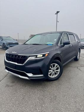 2023 Kia Carnival LX