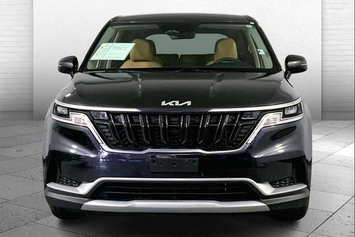 2023 Kia Carnival LX