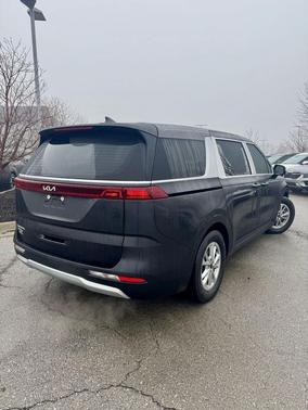 2023 Kia Carnival LX