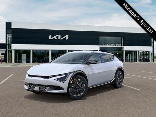 Glacier White Pearl 2025 Kia EV6 Light