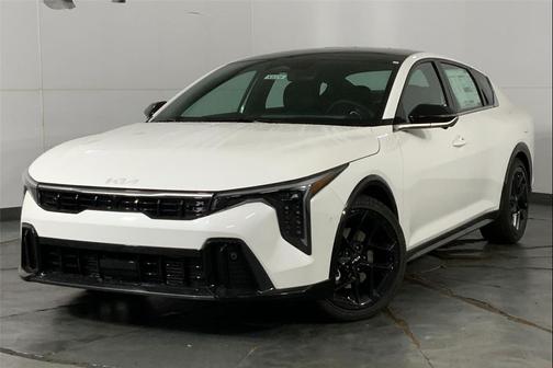 2025 Kia K4 GT-Line Turbo