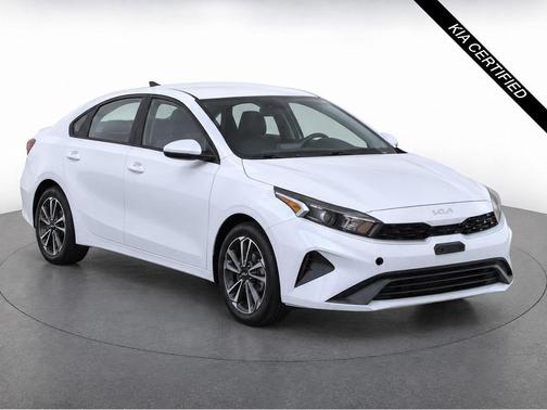 Snow White Pearl 2023 Kia Forte LXS