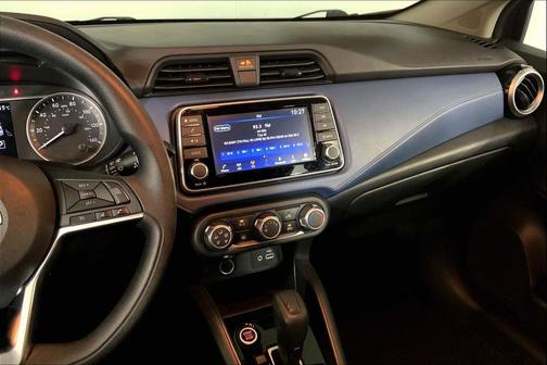 Scarlet Ember Tintcoat 2025 Nissan Versa 1.6 SV