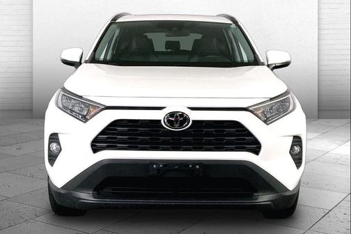 Super White 2019 Toyota RAV4 XLE Premium