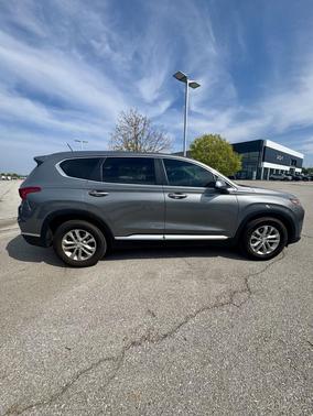 2019 Hyundai SANTA FE SE 2.4