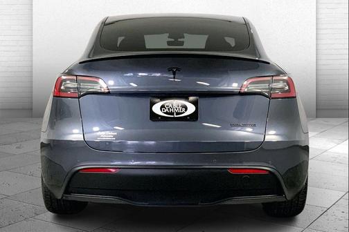 2022 Tesla Model Y Performance Dual Motor All-Wheel Drive