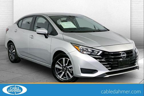 Brilliant Silver Metallic 2025 Nissan Versa 1.6 SV
