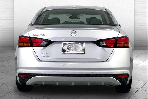 Brilliant Silver Metallic 2025 Nissan Altima SV FWD