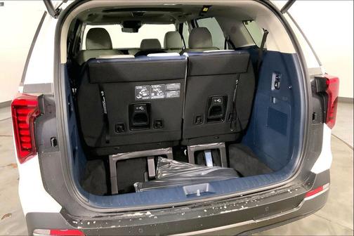 Snow White Pearl 2026 Kia Carnival Hybrid SX Prestige