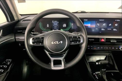 Snow White Pearl 2025 Kia K5 LXS