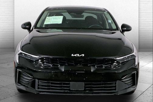 Aurora Black Pearl 2025 Kia K5 LXS