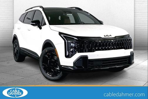 Snow White Pearl 2026 Kia Sportage X-Line