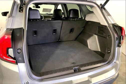 Sterling Metallic 2024 GMC Terrain SLT