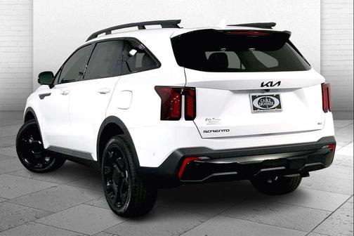 Glacial White Pearl 2026 Kia Sorento SX