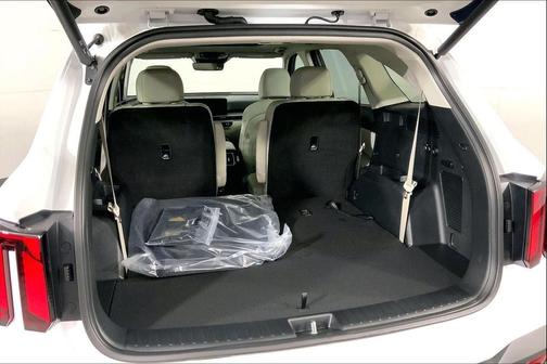 Glacial White Pearl 2026 Kia Sorento SX