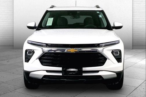 Summit White 2026 Chevrolet Trailblazer LT