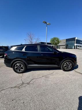 Fusion Black 2023 Kia Sportage LX