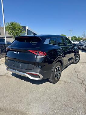 Fusion Black 2023 Kia Sportage LX