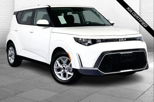 Snow White Pearl 2025 Kia Soul LX