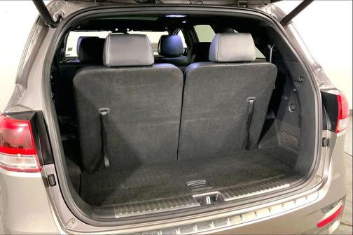 Titanium Silver 2016 Kia Sorento SXL