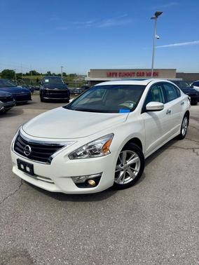 Pearl White 2015 Nissan Altima 2.5 SL