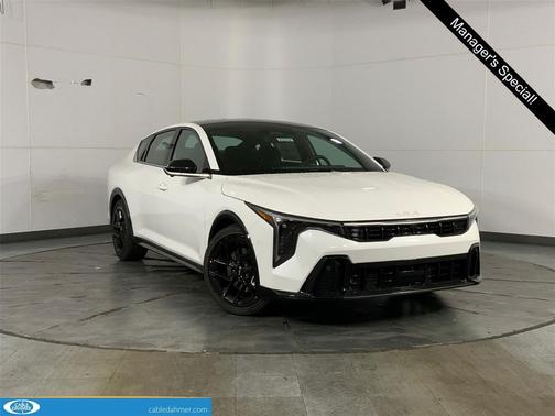 Snow White Pearl 2025 Kia K4 GT-Line Turbo