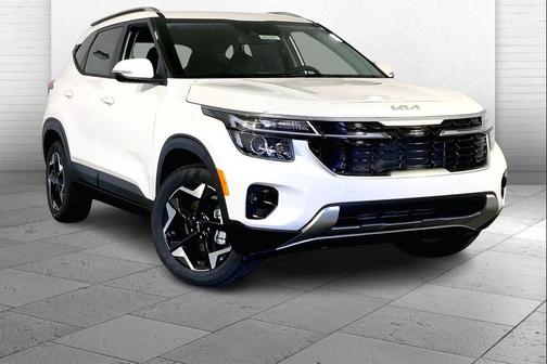 Snow White Pearl 2026 Kia Seltos S