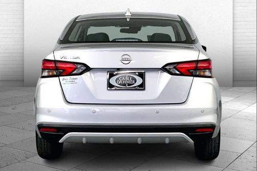 Brilliant Silver Metallic 2025 Nissan Versa 1.6 SV