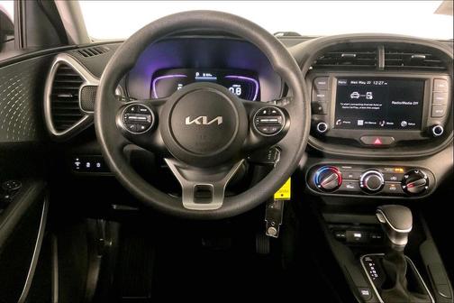 Gravity Gray 2025 Kia Soul LX