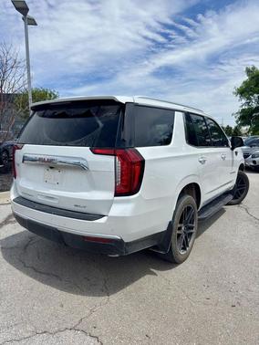 White Frost Tricoat 2021 GMC Yukon SLT