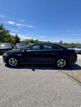 Shadow Black 2018 Ford Taurus SEL
