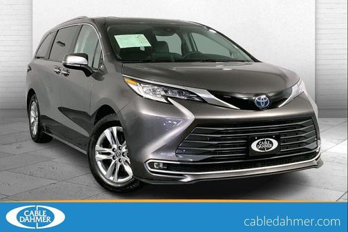 2023 Toyota Sienna Limited