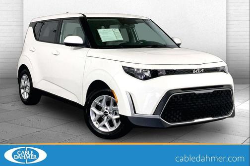 Snow White Pearl 2025 Kia Soul LX