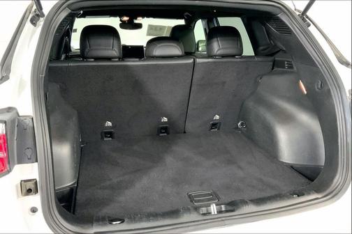 Bright White Clearcoat 2025 Jeep Compass Trailhawk