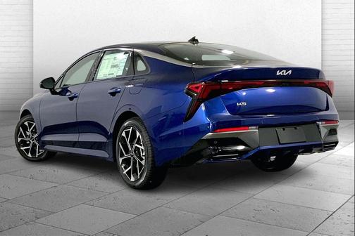 2025 Kia K5 EX