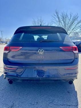 2022 Volkswagen Golf GTI 2.0T SE DSG