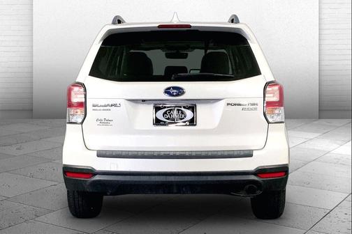 Crystal White Pearl 2017 Subaru Forester 2.5i Limited