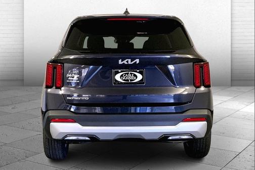 2025 Kia Sorento LX