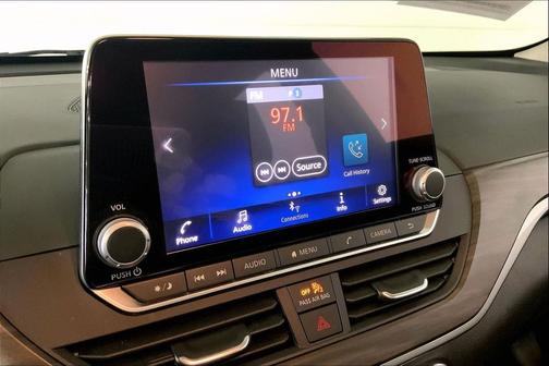 Super Black 2025 Nissan Altima SV FWD