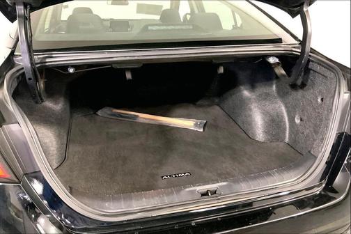 Super Black 2025 Nissan Altima SV FWD