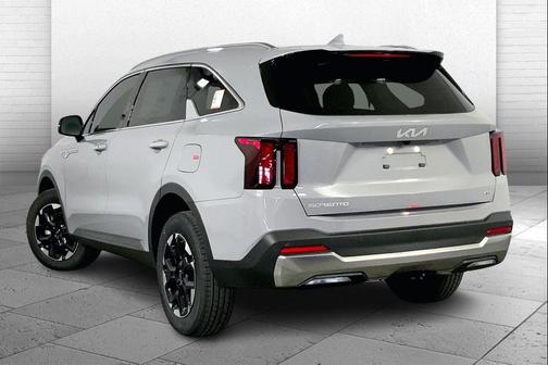 Wolf Gray 2026 Kia Sorento S