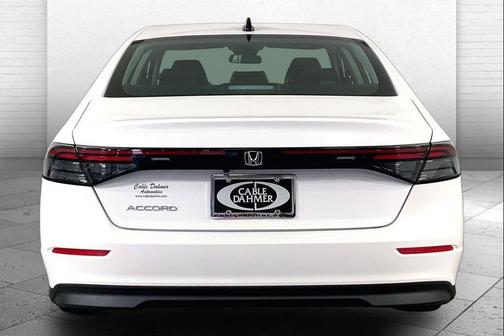 Platinum White Pearl 2025 Honda Accord SE
