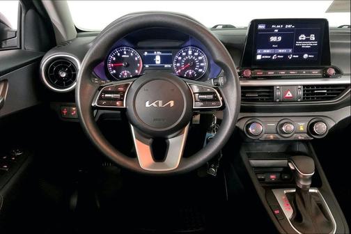 Aurora Black 2024 Kia Forte LXS
