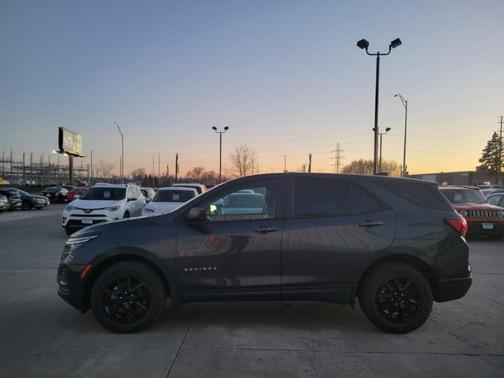 2022 Chevrolet Equinox LS