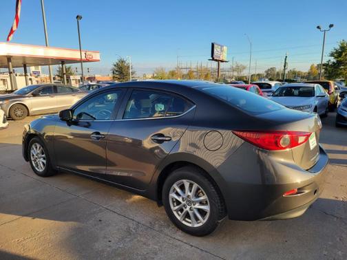 2018 Mazda Mazda3 Sport