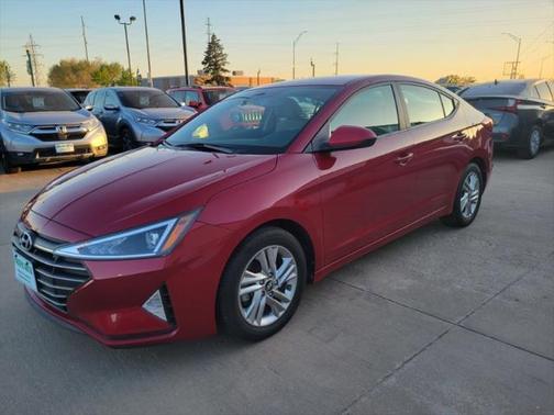 2019 Hyundai ELANTRA SEL