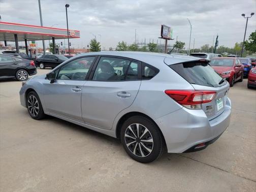 2019 Subaru Impreza 2.0i