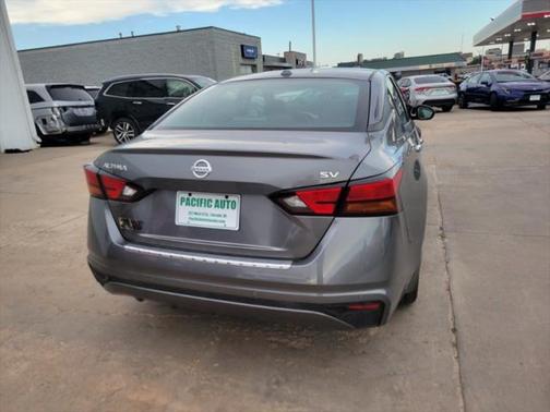 2022 Nissan Altima 2.5 SV
